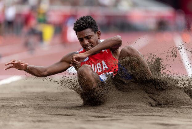 August 31, 2021, Tokyo, Japan: Robiel Yankiel Sol Cervantes CUB competes in the Men s Long Jump T46 Athletics final at the Olympic Stadium. Tokyo 2020 Paralympic Games. Tokyo Japan - ZUMAz03_ 20210831_swp_z03_082 Copyright: xOISx