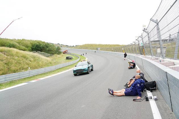 FORMULA 1 HEINEKEN DUTCH GRAND PRIX 2021 02.09.2021, Circuit Park Zandvoort, Zandvoort, FORMULA 1 HEINEKEN DUTCH GRAND PRIX 2021 , im Bild Die neue Steilkurve vor der Start-Zielgeraden in Zandvoort.