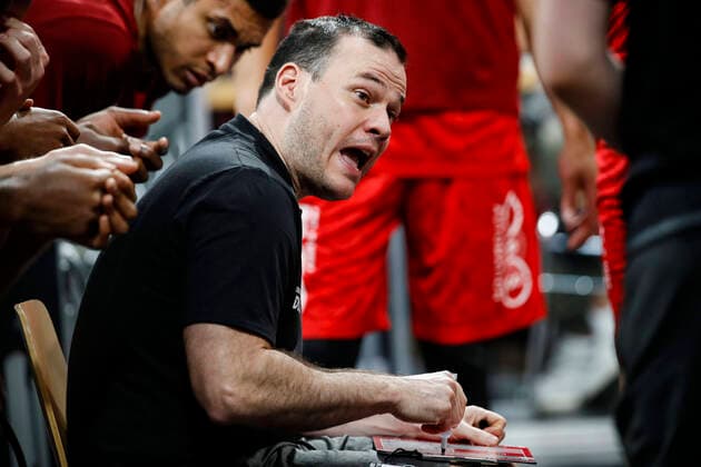 Headcoach Johan Roijakkers (Brose Bamberg) Brose Bamberg - HAKRO Merlins Crailsheim - easyCredit-BBL - Basketball Bundesliga - Basketball Saison 2021 22 Testspiel Vorbereitungsspiel, 02.09.2021 Bamberg, Brose Arena Copyright: DanielxLöb