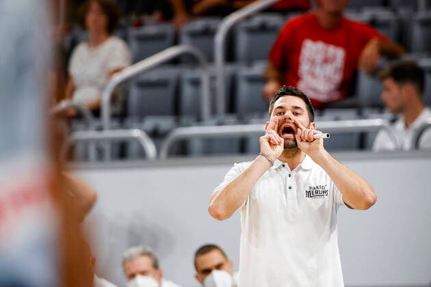 Headcoach Sebastian Gleim (HAKRO Merlins Crailsheim) Brose Bamberg - HAKRO Merlins Crailsheim - easyCredit-BBL - Basketball Bundesliga - Basketball Saison 2021 22 Testspiel Vorbereitungsspiel, 02.09.2021 Bamberg, Brose Arena Copyright: DanielxLöb