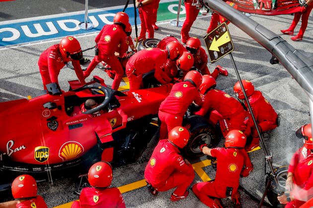 Scuderia Ferrari Mission Winnow Team during pit stop practice, F1 Grand Prix of the Netherlands at Circuit Zandvoort on September 2, 2021 in Zandvoort, Netherlands. (Photo by HOCH ZWEI) Zandvoort Netherlands