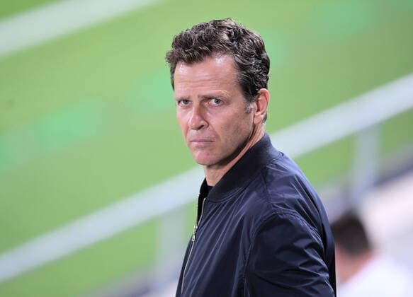 FUSSBALL INTERNATIONAL QUALIFIKATION WM 2022 Katar in St. Gallen Gruppe J Lichtenstein - Deutschland 02.09.2021 Teammanager Oliver Bierhoff (Deutschland) nachdenlich