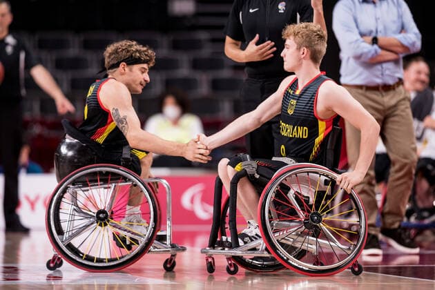 Tokyo 2020 Paralympic Games (Rollstuhlbasketball), 03.09.2021 TOKYO, JAPAN 03. September - Rollstuhlbasketball, Platzierungsspiel 7 8 Kanada - Deutschland Herren, an Tag 10 der Tokyo 2020 Paralympic Games am 03.09.2021 in der Ariake Arena in Tokyo Japan. Christopher Huber ( 7, Deutschland), Tobias Hell ( 9, Deutschland) Copyright: xBEAUTIFULxSPORTS Wunderlx