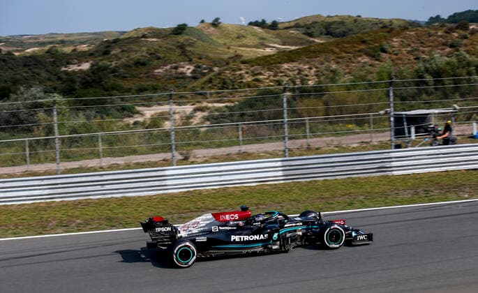 44 Lewis Hamilton (GBR, Mercedes-AMG Petronas F1 Team), F1 Grand Prix of the Netherlands at Circuit Zandvoort on September 3, 2021 in Zandvoort, Netherlands. (Photo by HOCH ZWEI) Zandvoort Netherlands