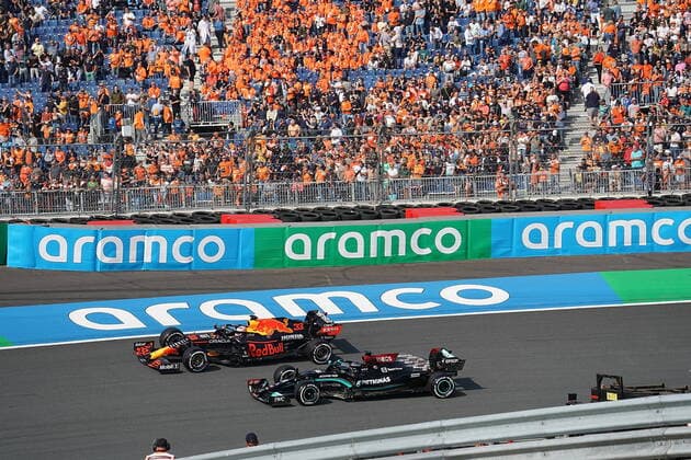 FORMULA 1 HEINEKEN DUTCH GRAND PRIX 2021 03.09.2021, Circuit Park Zandvoort, Zandvoort, FORMULA 1 HEINEKEN DUTCH GRAND PRIX 2021 , im Bild Max Verstappen (NEL 33), Red Bull Racing Honda, Lewis Hamilton (GBR 44), Mercedes-AMG Petronas Formula One Team