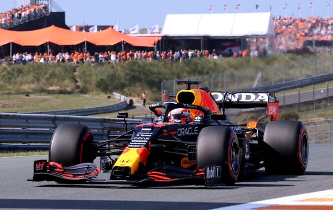 VERSTAPPEN Max Formel 1 Team Red Bull Racing vor vollen Tribunen F1 Formel one GP von Niederlanden 2021 Circuit Park Zandvoort am 03. September 2021