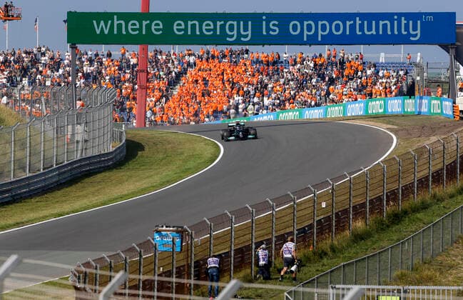 44 Lewis Hamilton (GBR, Mercedes-AMG Petronas F1 Team), F1 Grand Prix of the Netherlands at Circuit Zandvoort on September 3, 2021 in Zandvoort, Netherlands. (Photo by HOCH ZWEI) Zandvoort Netherlands