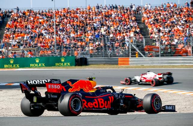 11 PEREZ Sergio (mex), Red Bull Racing Honda RB16B, action during the Formula 1 Heineken Dutch Grand Prix 2021, 13th round of the 2021 FIA Formula One World Championship, WM, Weltmeisterschaft from September 3 to 5, 2021 on the Circuit Zandvoort, in Zandvoort, Netherlands FORMULE 1 : Grand Prix des Pays-Bas - Essais - 03 09 2021 DPPI PANORAMIC 