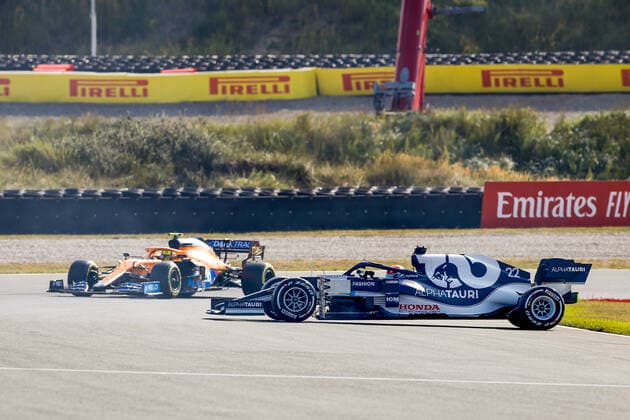 22 TSUNODA Yuki (jap), Scuderia AlphaTauri Honda AT02, action spinning during the Formula 1 Heineken Dutch Grand Prix 2021, 13th round of the 2021 FIA Formula One World Championship, WM, Weltmeisterschaft from September 3 to 5, 2021 on the Circuit Zandvoort, in Zandvoort, Netherlands FORMULE 1 : Grand Prix des Pays-Bas - 04 09 2021 DPPI PANORAMIC  20210903_GOODEN_F12021GP13NED_JK161484