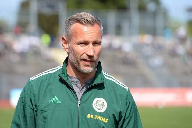 Fußball, Trainerhistorie FC 08 Homburg von 1957 bis heute Timo Wenzel (Trainer FC 08 Homburg) , KSV Hessen Kassel vs FC 08 Homburg, Fussball, Regionalliga Suedwest,--- 04.09.2021, Fussball - KSV Hessen Kassel vs FC 08 Homburg, 04.09.2021 Kassel Copyright: xRolandxSippelx-xEibner-Pressefotox