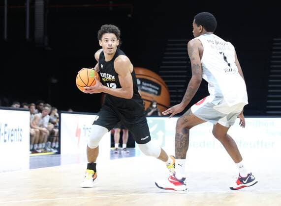 04.09.2021 - Basketball - Saison 2021 2022 - EMS Cup - Vorrunde: Nürnberg Falcons Basketball Club NBC - MHP RIESEN Ludwigsburg - DaMa - Jonah Radebaugh (12, MHP Riesen Ludwigsburg ) Dupree Mc Brayer (1, Nürnberg Falcons BC NBC )