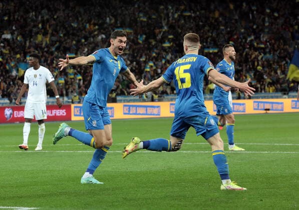KYIV, UKRAINE - SEPTEMBER 4, 2021 - Forward Roman Yaremchuk (L) and midfielder Viktor Tsygankov (R) of Ukraine react to midfielder Mykola Shaparenko s scoring of the opener in the 44th minute during the FIFA World Cup, WM, Weltmeisterschaft, Fussball Qatar 2022 Qualification Round UEFA Group D match against France at the NSC Olimpiyskiy, Kyiv, capital of Ukraine. Ukraine vs France in European Qualifiers match in Kyiv  Copyright: xHennadiixMinchenkox