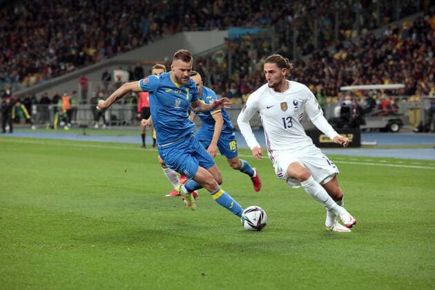 KYIV, UKRAINE - SEPTEMBER 4, 2021 - Forward Andriy Yarmolenko (L) of Ukraine is seen in action with midfielder Adrien Rabiot of France during the FIFA World Cup, WM, Weltmeisterschaft, Fussball Qatar 2022 Qualification Round UEFA Group D match at the NSC Olimpiyskiy, Kyiv, capital of Ukraine. Ukraine vs France in European Qualifiers match in Kyiv  Copyright: xHennadiixMinchenkox