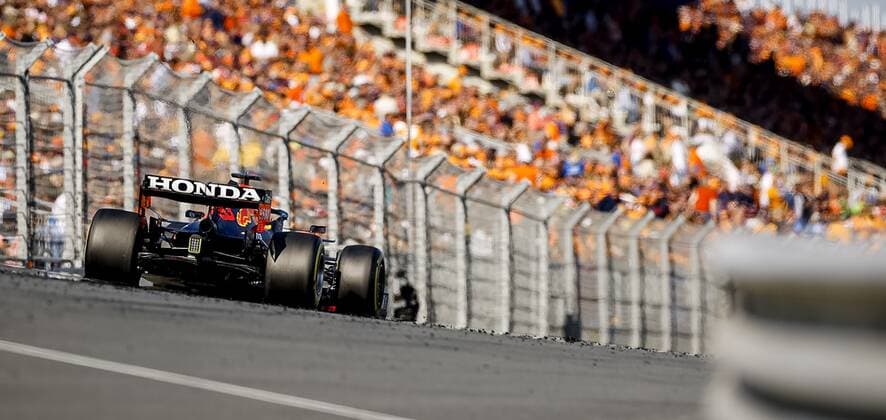 ZANDVOORT - Max Verstappen (Red Bull Racing) during the Dutch Grand Prix at the Zandvoort circuit. REMKO DE WAAL Grand Prix xVIxANPxSportx xxANPxIVx