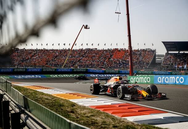 ZANDVOORT - Max Verstappen (Red Bull Racing) during the Dutch Grand Prix at the Zandvoort circuit. REMKO DE WAAL Grand Prix xVIxANPxSportx xxANPxIVx