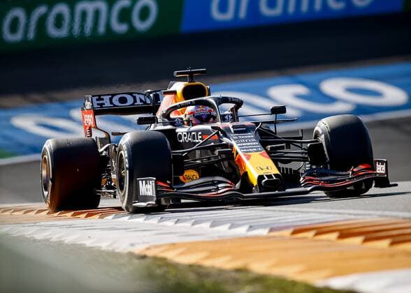 ZANDVOORT - Max Verstappen (Red Bull Racing) during the Dutch Grand Prix at the Zandvoort circuit. REMKO DE WAAL Grand Prix xVIxANPxSportx xxANPxIVx