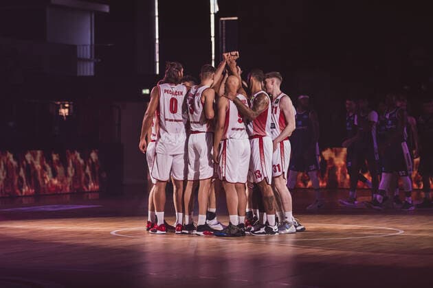 Testspiel: Artland Dragons vs. Eisbaeren Bremerhaven, 05.09.2021 Team der Artland Dragons; Testspiel: Artland Dragons vs. Eisbaeren Bremerhaven am 05.09.2021 in Quakenbrueck (Artland Arena), Germany, Copyright: xBEAUTIFULxSPORTS Neddermannx