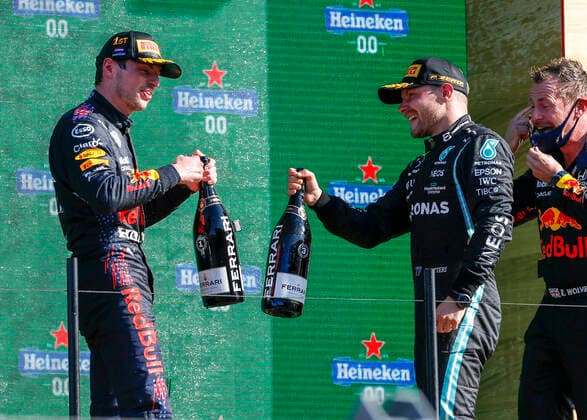 33 Max Verstappen (NED, Red Bull Racing), 77 Valtteri Bottas (FIN, Mercedes-AMG Petronas F1 Team), F1 Grand Prix of the Netherlands at Circuit Zandvoort on September 5, 2021 in Zandvoort, Netherlands. (Photo by HOCH ZWEI) Zandvoort Netherlands
