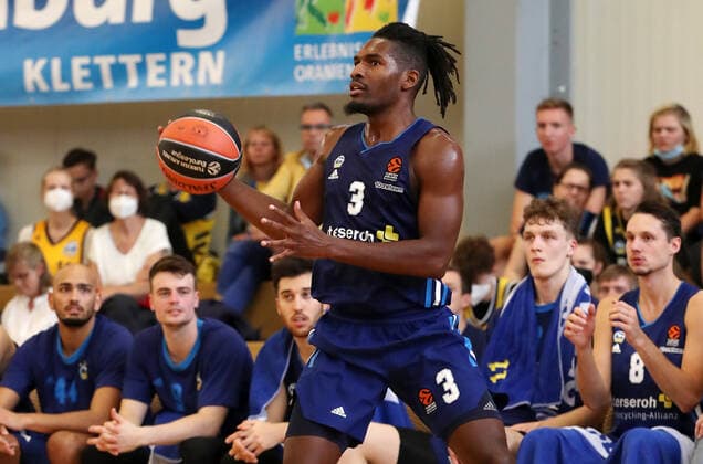 Jaleen Smith Aktion Oberkoerper Oberkörper Basketball Testspiel BBL Bundesliga Herren Saison 2021 2022 05.09.2021 ALBA Berlin vs. Bakken Bears