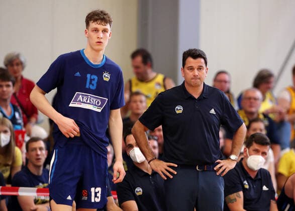 Christoph Tilly, Trainer Israel Gonzales Aktion Oberkoerper Oberkörper Basketball Testspiel BBL Bundesliga Herren Saison 2021 2022 05.09.2021 ALBA Berlin vs. Bakken Bears