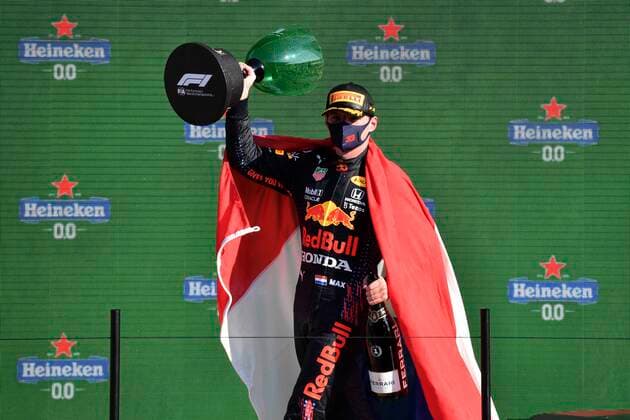 VERSTAPPEN Max F1 Team Red Bull Racing bei der Siegerehrung F1 Formel one GP von Niederlanden 2021 Circuit Park Zandvoort am 05. September 2021