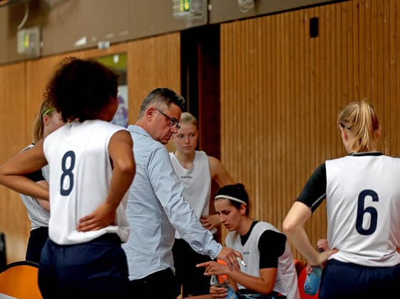 GSD zje123 DBBL Basketball Bundesliga Damen Testspiel Medical Instinct Veilchen BG74 - USV Jena Göttingens Trainer Goran Lojo