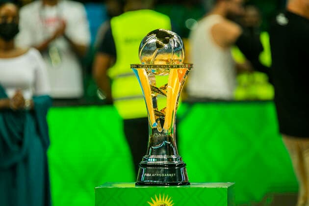 Basketball, Afrika-Meisterschaft, Finale, Tunesien - Elfenbeinküste (210906) -- KIGALI, Sept. 6, 2021 -- Photo taken on Sept. 5, 2021 shows the trophy for 2021 FIBA African Basketball Championship after the final match between Tunisia and Cote d Ivoire in Kigali, Rwanda. (Photo by Xinhua) (SP)RWANDA-KIGALI-2021 AFRICAN BASKETBALL CHAMPIONSHIP-FINAL CyrilxNdegeya 