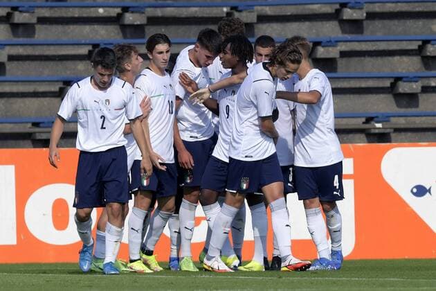 KATWIJK - Italy U19 celebrate the goal of Cesare Casadei of Italy U19 during the friendly match between Netherlands U19 and Italy U19 at Sportpark Nieuw Zuid on September 6, 2021 in Katwijk, Netherlands. ANP HH Friendly match 2021 2022 xVIxANPxSportx xGerritxvanxKeulenxIVx
