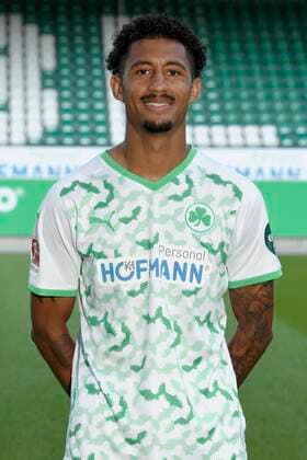 06.09.2021 - SpVgg Greuther Fürth ( Kleeblatt Spielvereinigung ) - 1. Fussball Bundesliga - Saison 2021 2022 - Fototermin Porträttermin - - Jeremy Dudziak (28, SpVgg Greuther Fürth ) Einzelbild Einzelfoto Portrait Porträt Kopfbild