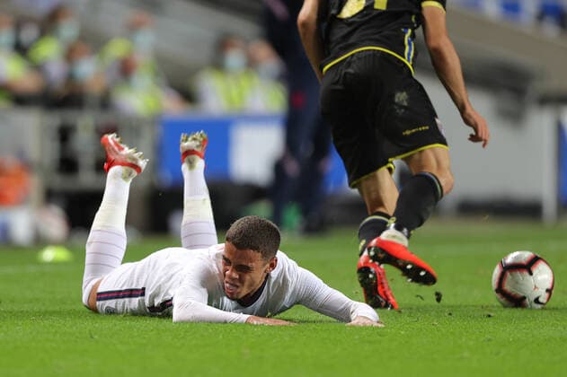 England v Kosovo U21, U 21 7 September 2021, Milton Keynes - UEFA U21 Qualifier - England v Kosovo U21 - Max Aarons of England is fouled by Kreshnik Krasniqi of Kosovo - Photo: Charlotte Wilson Offside. Milton Keynes UK Copyright: xCharlottexWilsonx xOffsidexOffside