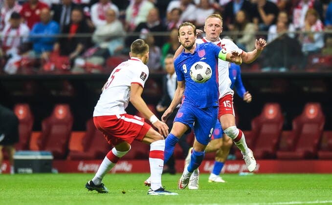2021.09.08 Warszawa Pilka nozna, Reprezentacja, Eliminacje Mistrzostw Swiata Katar 2022 Polska - Anglia N z Kamil Glik, Harry Kane Foto Rafal Rusek PressFocus 2021.09.08 Warsaw Football, world cup qualification qatar 2022 Poland - England Kamil Glik, Harry Kane Credit: Rafal Rusek PressFocus NEWSPIX.PL --- Newspix.pl  20210908PF_RR0167