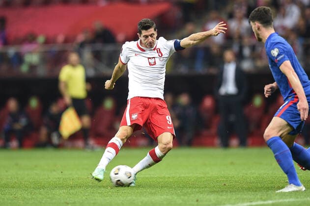 2021.09.08 Warszawa Pilka nozna, Reprezentacja, Eliminacje Mistrzostw Swiata Katar 2022 Polska - Anglia N z Robert Lewandowski Foto Rafal Rusek PressFocus 2021.09.08 Warsaw Football, world cup qualification qatar 2022 Poland - England Robert Lewandowski Credit: Rafal Rusek PressFocus 