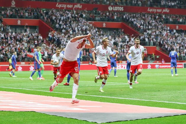 WARSZAWA 08.09.2021 MECZ ELIMINACJE DO MISTRZOSTW SWIATA 2022 GRUPA I: POLSKA - ANGLIA 1:1 --- FIFA World Cup, WM, Weltmeisterschaft, Fussball 2022 QUALIFYING ROUND GROUP I MATCH IN WARSAW: POLAND - ENGLAND 1:1 DAMIAN SZYMANSKI FOT. PIOTR KUCZA FOTOPYK NEWSPIX.PL --- Newspix.pl  210908PYK0089