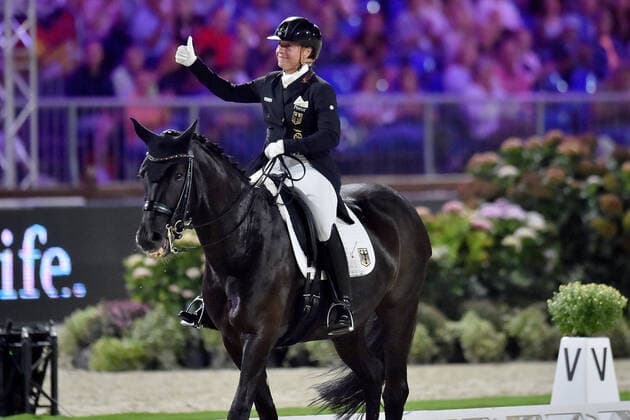 Bilder des Jahres 2021, Sport 09 September Sport Themen der Woche KW36 Sport Bilder des Tages FEI Dressage European Championship, EM, Europameisterschaft Hagen 2021 am 09.09.2021 auf dem Hof Kasselamnn in Hagen a.T.W. Isabell Werth (GER) auf dem Pferd HWeihegold OLD beim Grand Prix Special Individual Competition. *** FEI Dressage European Championship Hagen 2021 on 09 09 2021 at Hof Kasselamnn in Hagen a T W Isabell Werth GER on the horse HWeihegold OLD at the Grand Prix Special Individual Competition MT