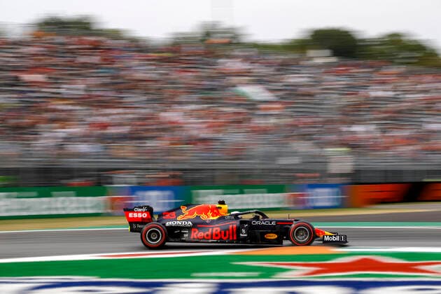 33 Max Verstappen (NED, Red Bull Racing), F1 Grand Prix of Italy at Autodromo Nazionale Monza on September 10, 2021 in Monza, Italy. (Photo by HOCH ZWEI) Monza Italy