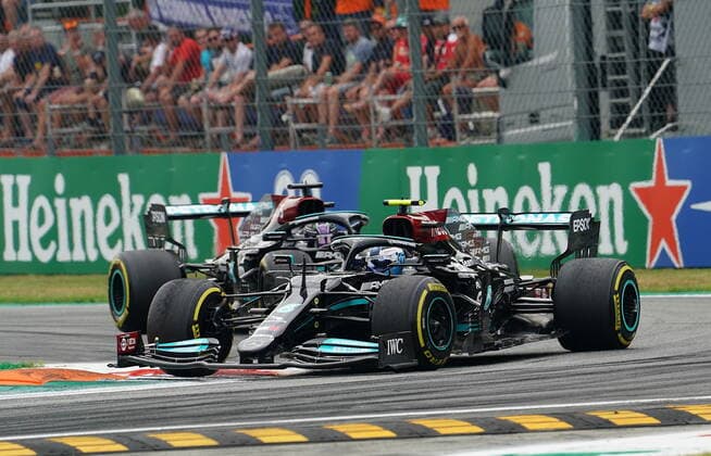 FORMULA 1 HEINEKEN GRAN PREMIO D ITALIA 2021 10.09.2021, Autodromo Nazionale di Monza, Monza, FORMULA 1 HEINEKEN GRAN PREMIO D ITALIA 2021 ,im Bild Valtteri Bottas (FIN 77), Mercedes-AMG Petronas Formula One Team, Lewis Hamilton (GBR 44), Mercedes-AMG Petronas Formula One Team