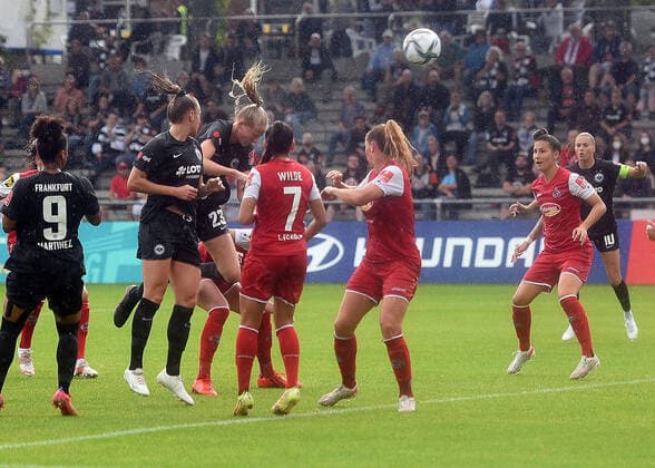 11.09.2021, xhbx, Fussball 1.Bundesliga Damen, Eintracht Frankfurt Frauen - 1.FC Köln emspor, v.l. Camilla Küver (Eintracht Frankfurt Damen) (DFL DFB REGULATIONS PROHIBIT ANY USE OF PHOTOGRAPHS as IMAGE SEQUENCES and or QUASI-VIDEO) Frankfurt am Main
