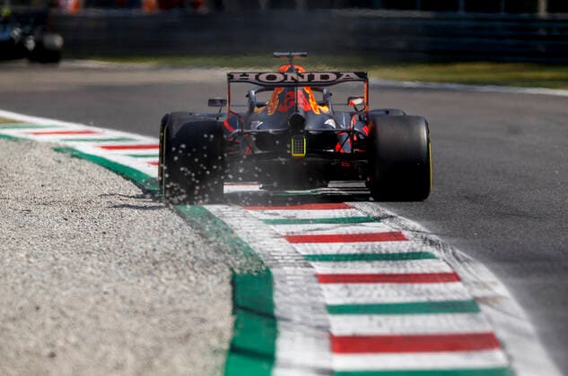 33 Max Verstappen (NED, Red Bull Racing), F1 Grand Prix of Italy at Autodromo Nazionale Monza on September 11, 2021 in Monza, Italy. (Photo by HOCH ZWEI) Monza Italy
