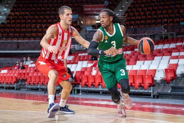 N. Ivanovic 20 (Roter Stern Belgrad), Kendrick Perry 3 (Panathinaikos OPAP Athen), Panathinaikos OPAP Athen vs. Roter Stern Belgrad, Magenta Cup 2021, 11.09.2021 Muenchen Bayern Deutschland