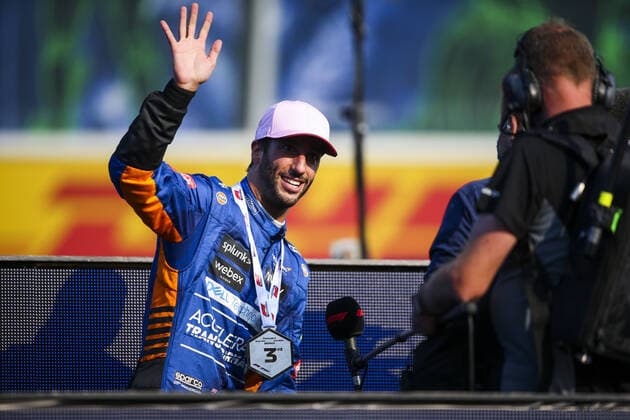 RICCIARDO Daniel (aus), McLaren MCL35M, portrait, sprint race during the Formula 1 Heineken Gran Premio D italia 2021, Italian Grand Prix, 14th round of the 2021 FIA Formula One World Championship, WM, Weltmeisterschaft from September 9 to 12, 2021 on the Autodromo Nazionale di Monza, in Monza, Italy FORMULE 1 : Grand prix d Italie - Monza - 11 09 2021 DPPI Panoramic 00121029_JFBE1405.JPG