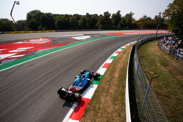 14 ALONSO Fernando (spa), Alpine F1 A521, action during the Formula 1 Heineken Gran Premio D italia 2021, Italian Grand Prix, 14th round of the 2021 FIA Formula One World Championship, WM, Weltmeisterschaft from September 9 to 12, 2021 on the Autodromo Nazionale di Monza, in Monza, Italy FORMULE 1 : Grand prix d Italie - Monza - 11 09 2021 DPPI Panoramic  00121029_JFBE0776