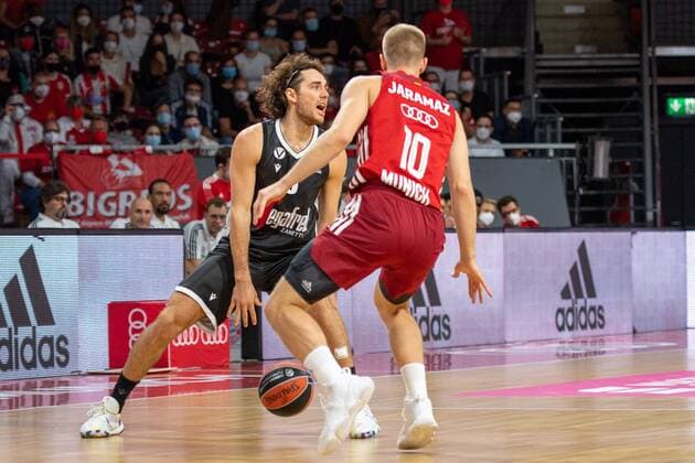 !6!, Ognjen Jaramaz 10 (FC Bayern), FC Bayern Basketball vs. Virtus Bologna, Magenta Cup 2021, 11.09.2021 Muenchen Bayern Deutschland