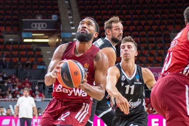 Jason George 12 (FC Bayern), Michele Ruzzier 11 (Virtus Bologna), FC Bayern Basketball vs. Virtus Bologna, Magenta Cup 2021, 11.09.2021 Muenchen Bayern Deutschland