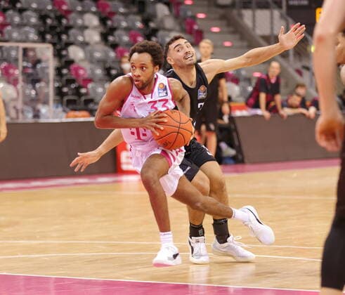 Parker Jackson-Cartwright Telekom Baskets Bonn , Testspiel vs. Hamburg Towers easyCredit BBL 1. Bundesliga , Saison 2021 2022