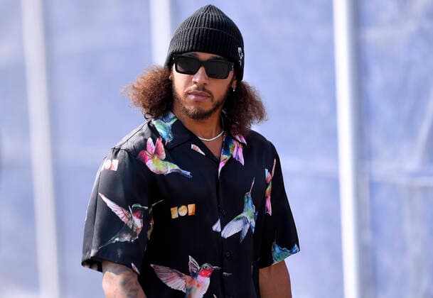 HAMILTON Lewis Formel 1 Team Mercedes AMG modisch gekleidet zum Rennen F1 Formel one GP von Italien 2021 am 12. September 2021 in Monza