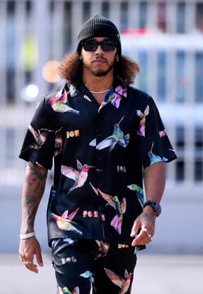 HAMILTON Lewis Formel 1 Team Mercedes AMG modisch gekleidet zum Rennen F1 Formel one GP von Italien 2021 am 12. September 2021 in Monza