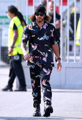 HAMILTON Lewis Formel 1 Team Mercedes AMG modisch gekleidet zum Rennen F1 Formel one GP von Italien 2021 am 12. September 2021 in Monza