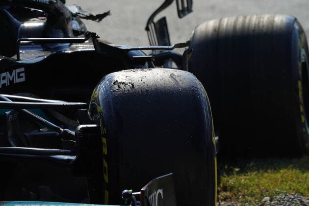 FORMULA 1 HEINEKEN GRAN PREMIO D ITALIA 2021 12.09.2021, Autodromo Nazionale di Monza, Monza, FORMULA 1 HEINEKEN GRAN PREMIO D ITALIA 2021 ,im Bild Unfall zwisachen Max Verstappen (NEL 33), Red Bull Racing Honda und Lewis Hamilton (GBR 44), Mercedes-AMG Petronas Formula One Team