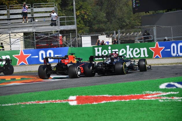 FORMULA 1 HEINEKEN GRAN PREMIO D ITALIA 2021 12.09.2021, Autodromo Nazionale di Monza, Monza, FORMULA 1 HEINEKEN GRAN PREMIO D ITALIA 2021 ,im Bild Unfall zwisachen Max Verstappen (NEL 33), Red Bull Racing Honda und Lewis Hamilton (GBR 44), Mercedes-AMG Petronas Formula One Team