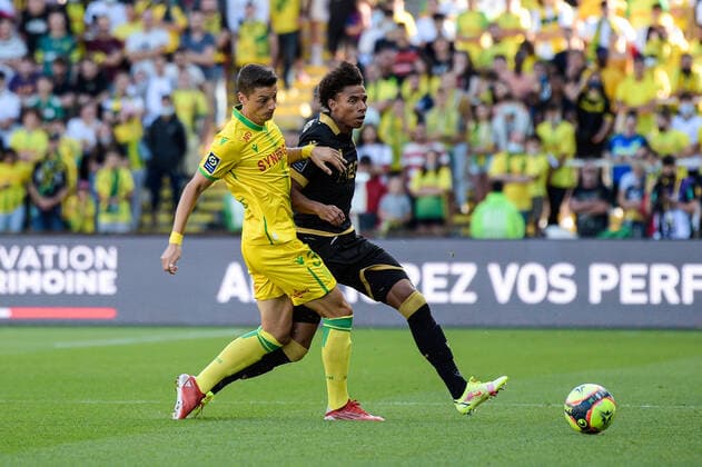 Calvin STENGS ( 22 - Nice ) - Andrei GIROTTO ( 3 - Nantes ) - FOOTBALL : Nantes vs Nice - Ligue 1 - Nantes - 12 09 2021 FedericoPestellini Panoramic 